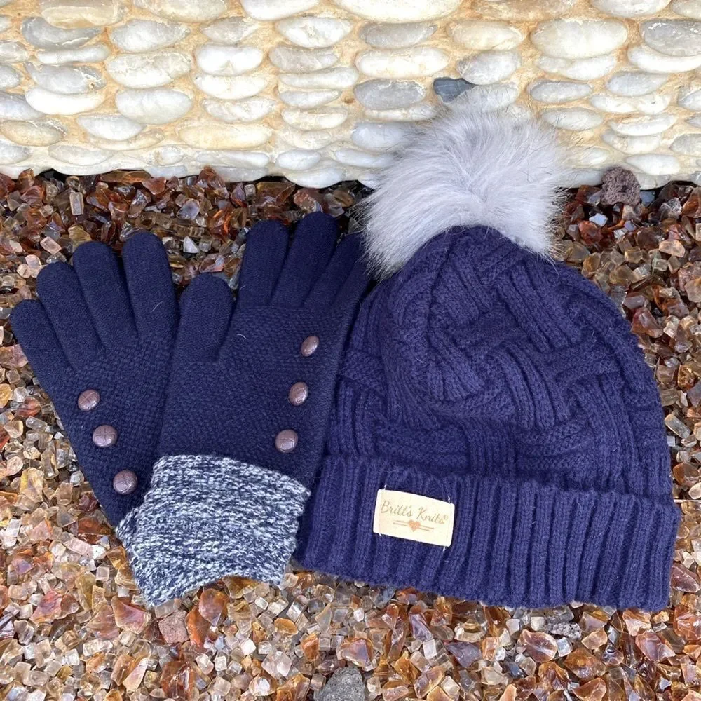 Britt's Knits Dark Blue Plush Lined Knit Pom Hat & Button Accent Gloves OS EUC!